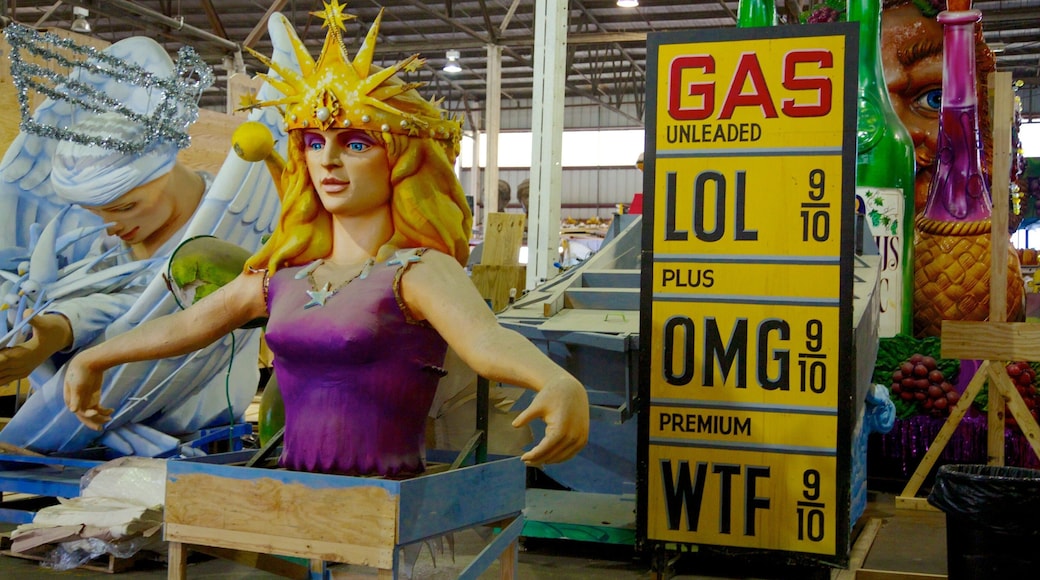 Mardi Gras World featuring art and interior views