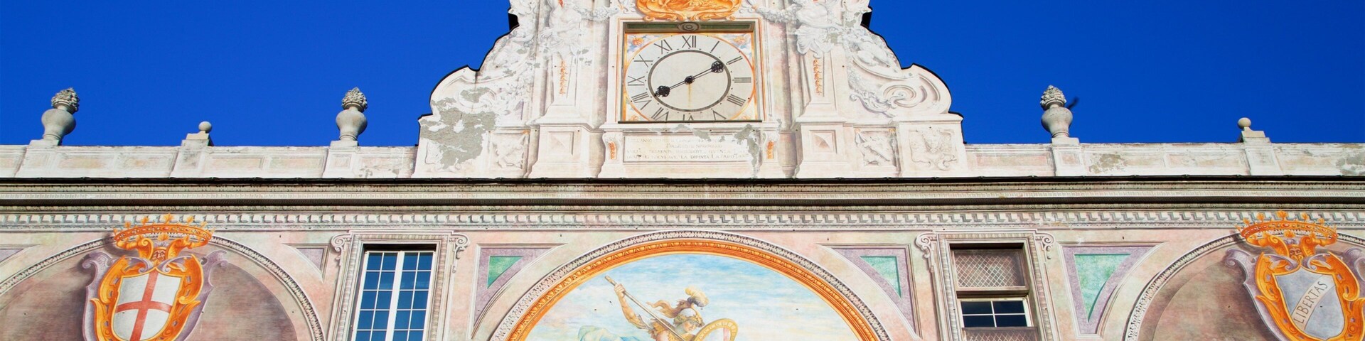 Palazzo di San Giorgio which includes outdoor art and heritage elements