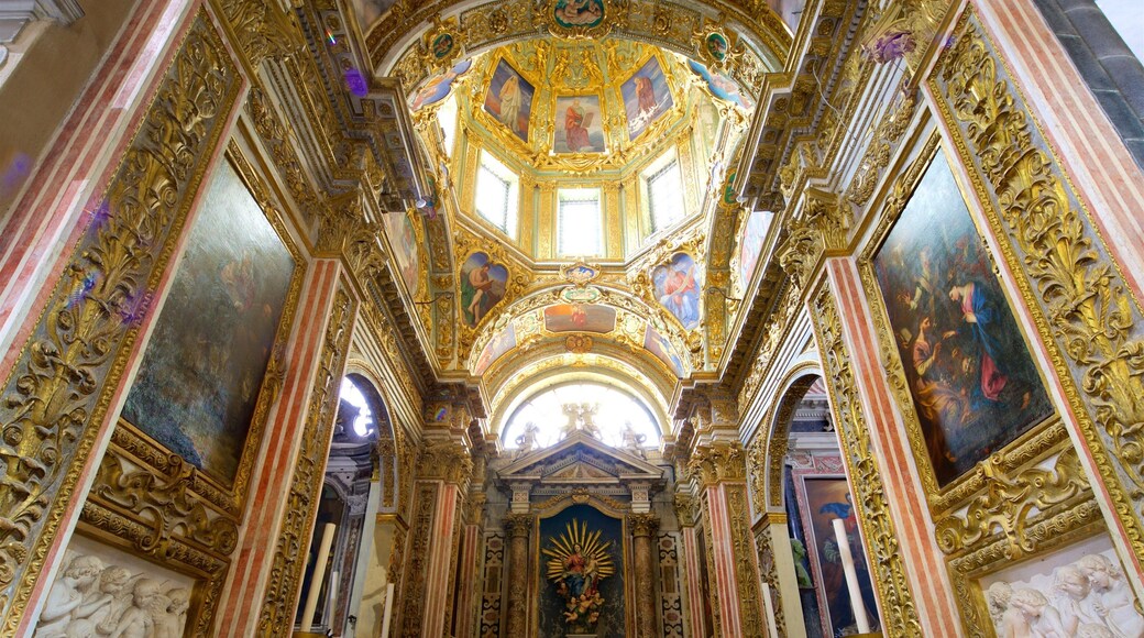 Santa Maria di Castello showing art, a church or cathedral and heritage elements