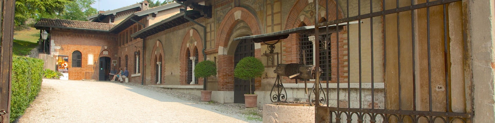 Lonato featuring heritage elements