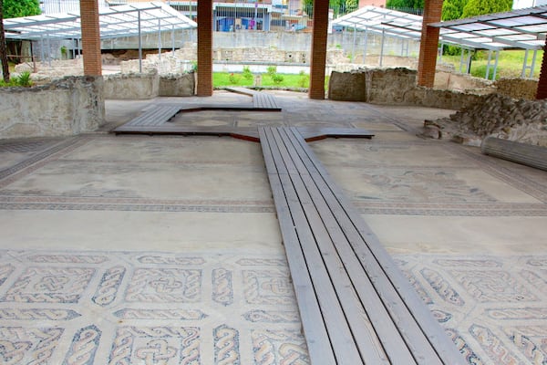 Villa Romana mostrando elementos del patrimonio