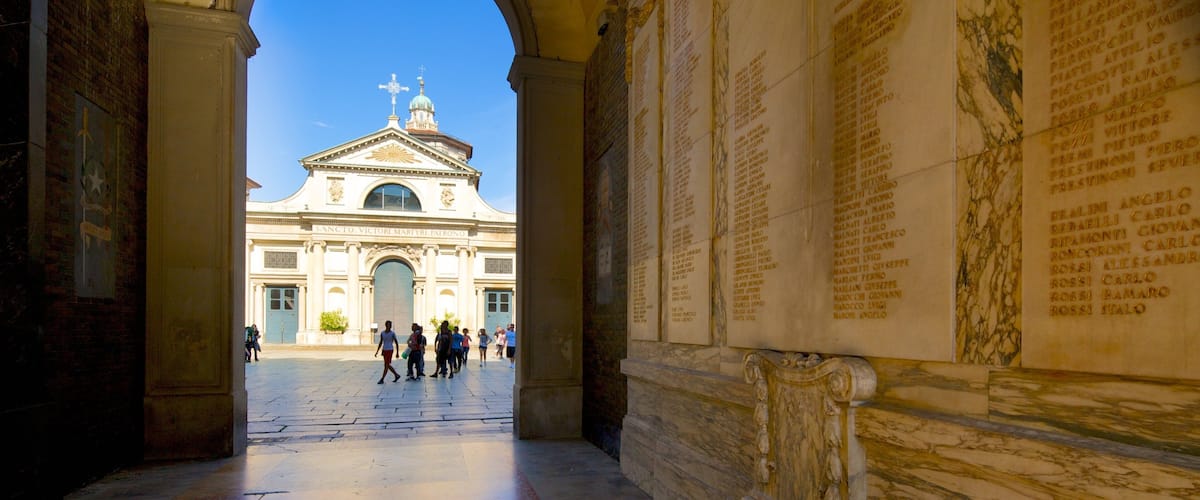 Basílica de San Vittore mostrando elementos religiosos, una iglesia o catedral y vistas interiores
