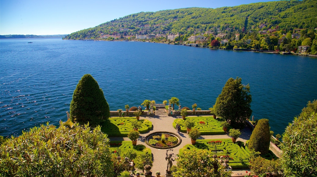 Jardin botanique de l\'Isola Bella montrant parc et lac ou étang