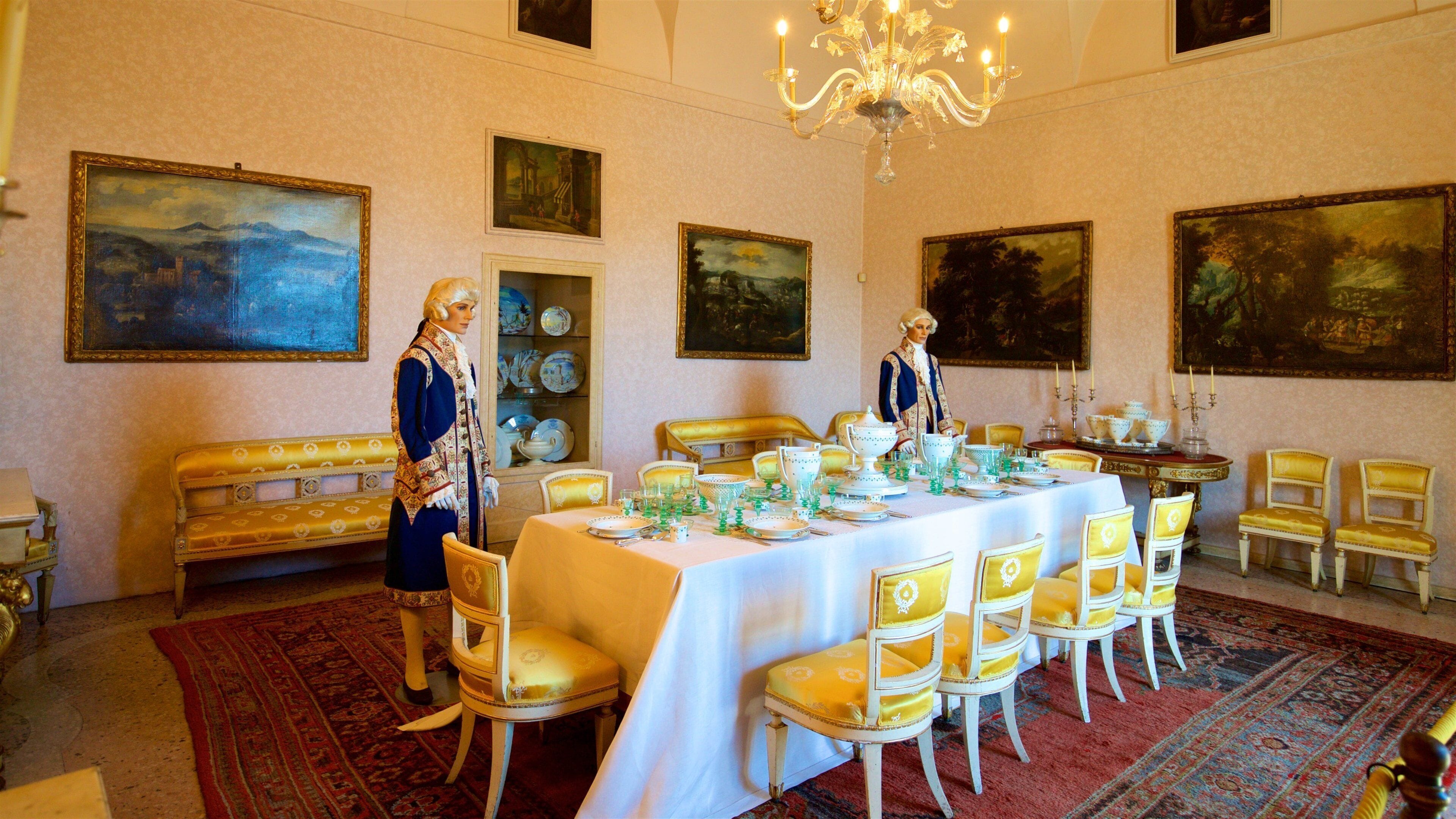 Isola Madre Botanical Garden showing heritage elements, interior views and a house