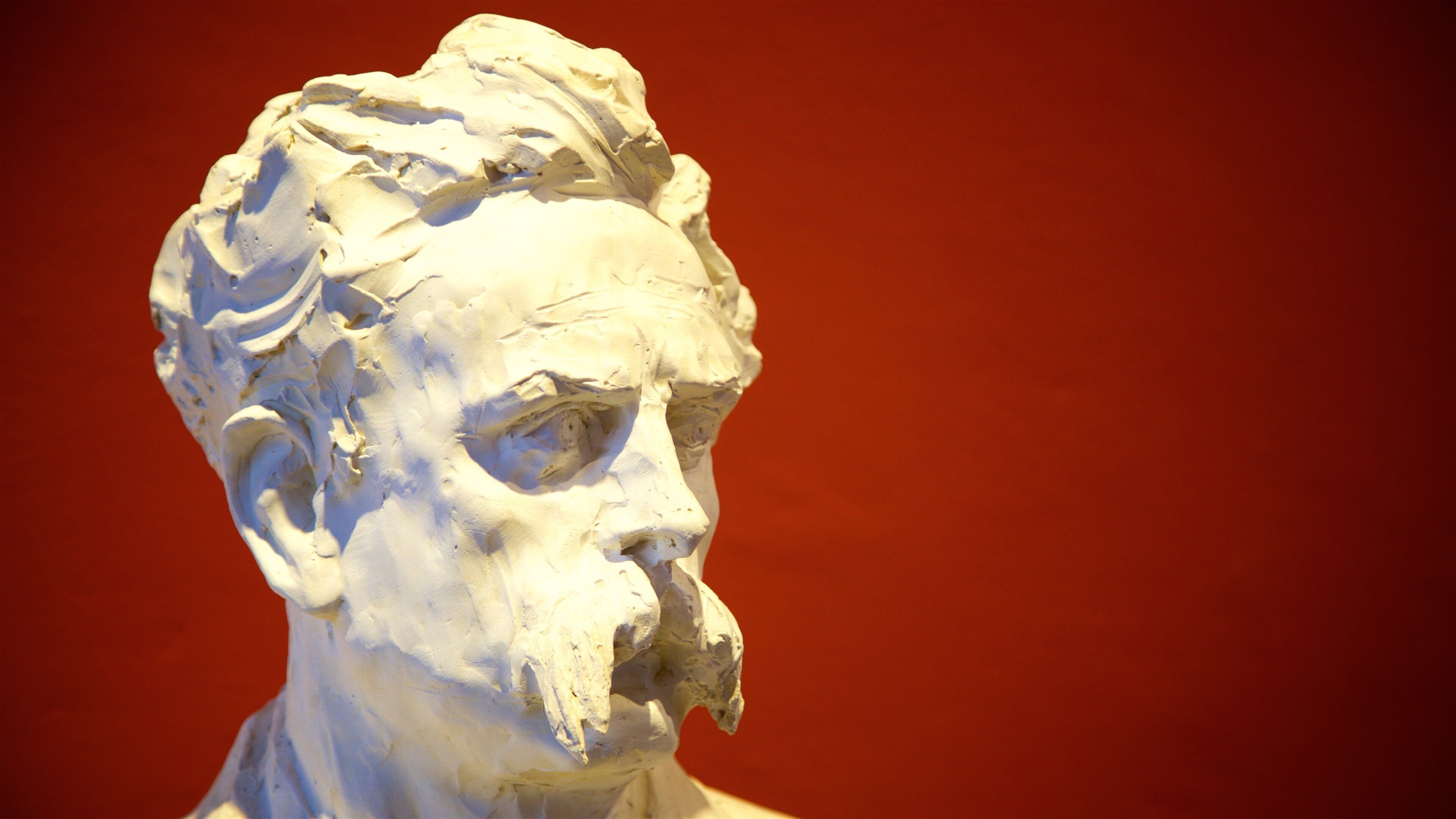 파에사조 박물관 이 포함 동상 또는 조각상