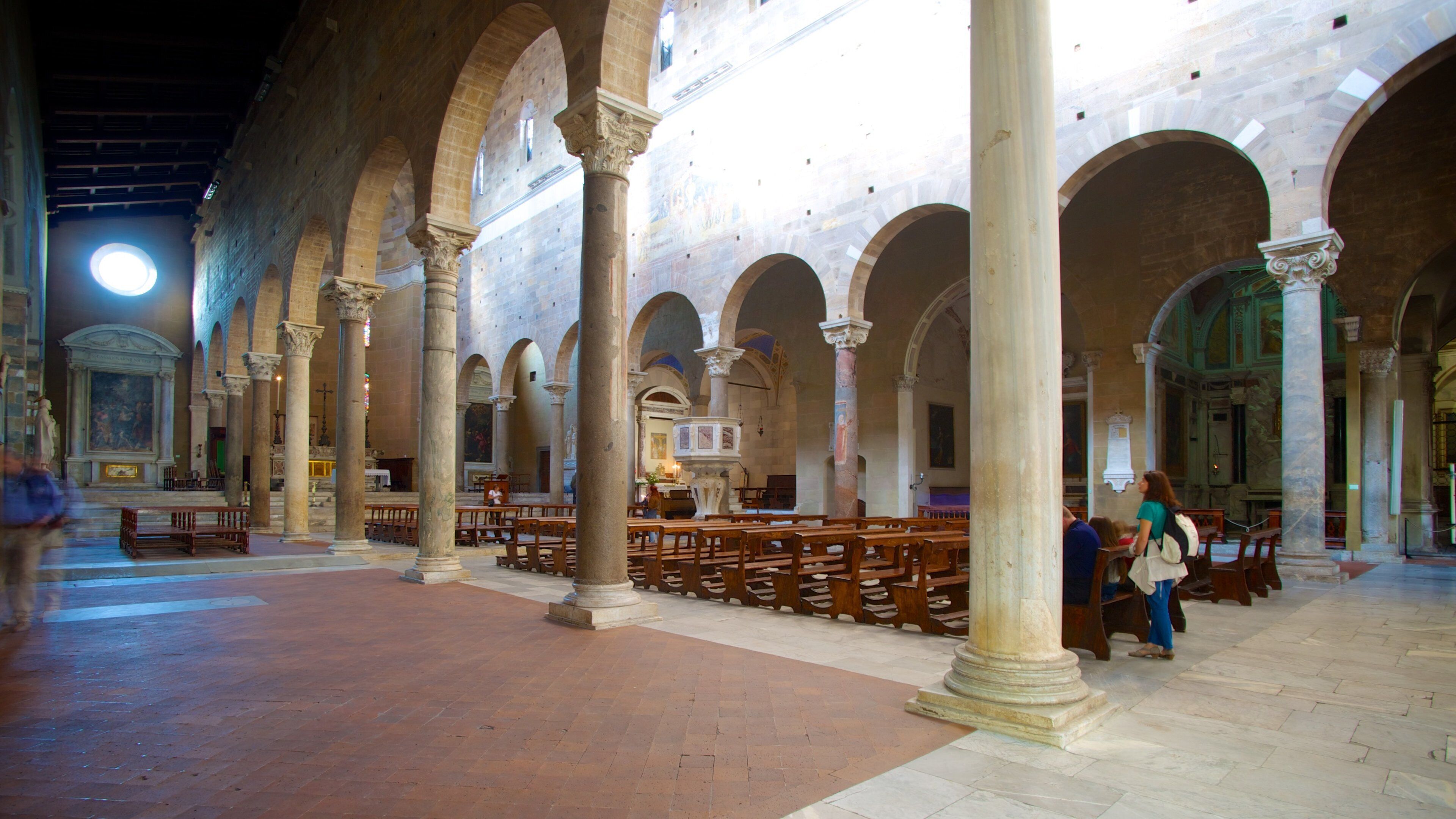 Basilica di San Frediano mit einem Kirche oder Kathedrale, historische Architektur und Innenansichten