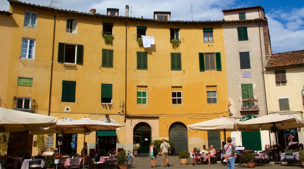 Iglesia de San Miguel en Foro que incluye comer al aire libre