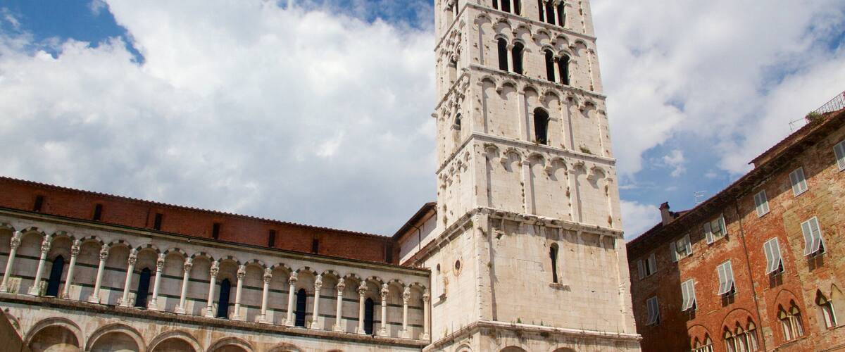 Eglise San Michele in Foro montrant patrimoine architectural