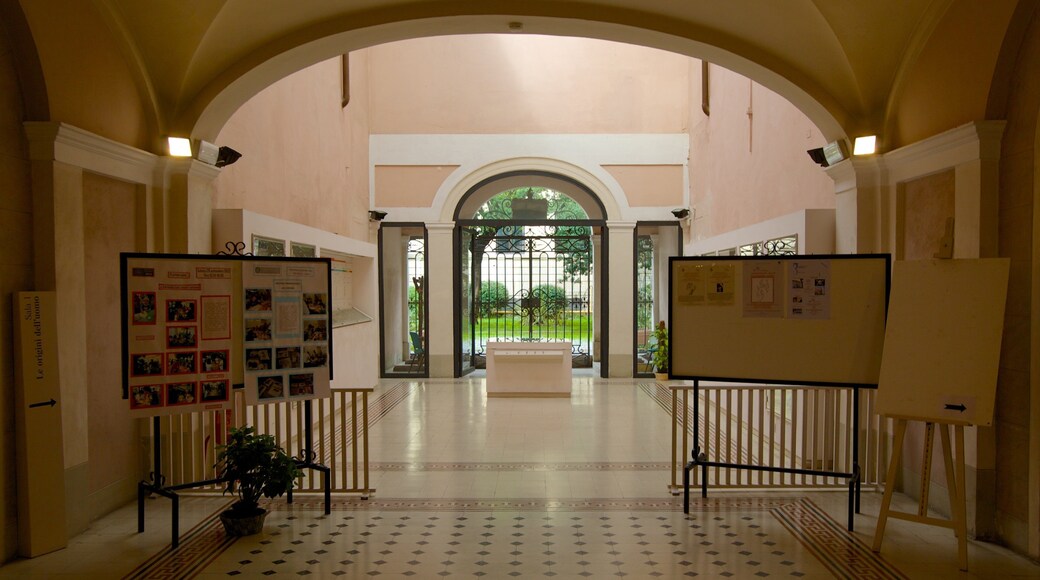 Villa Paolina mostrando vista interna