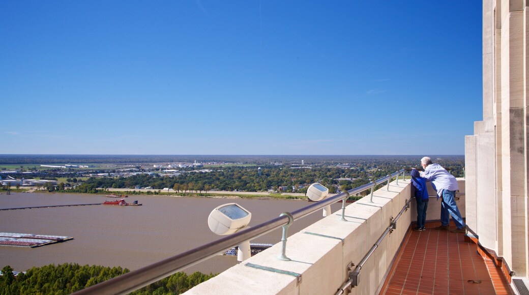 Louisiana State Capitol which includes views as well as a family