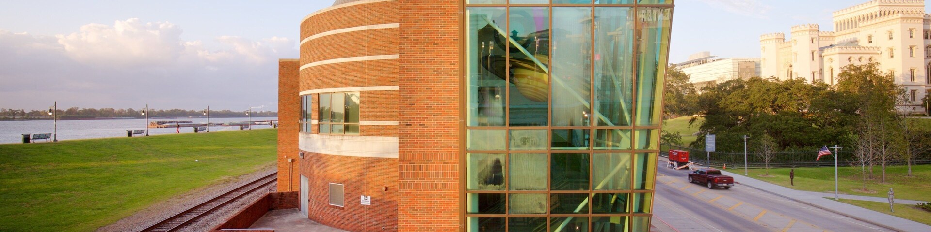 Louisiana Art and Science Museum featuring modern architecture