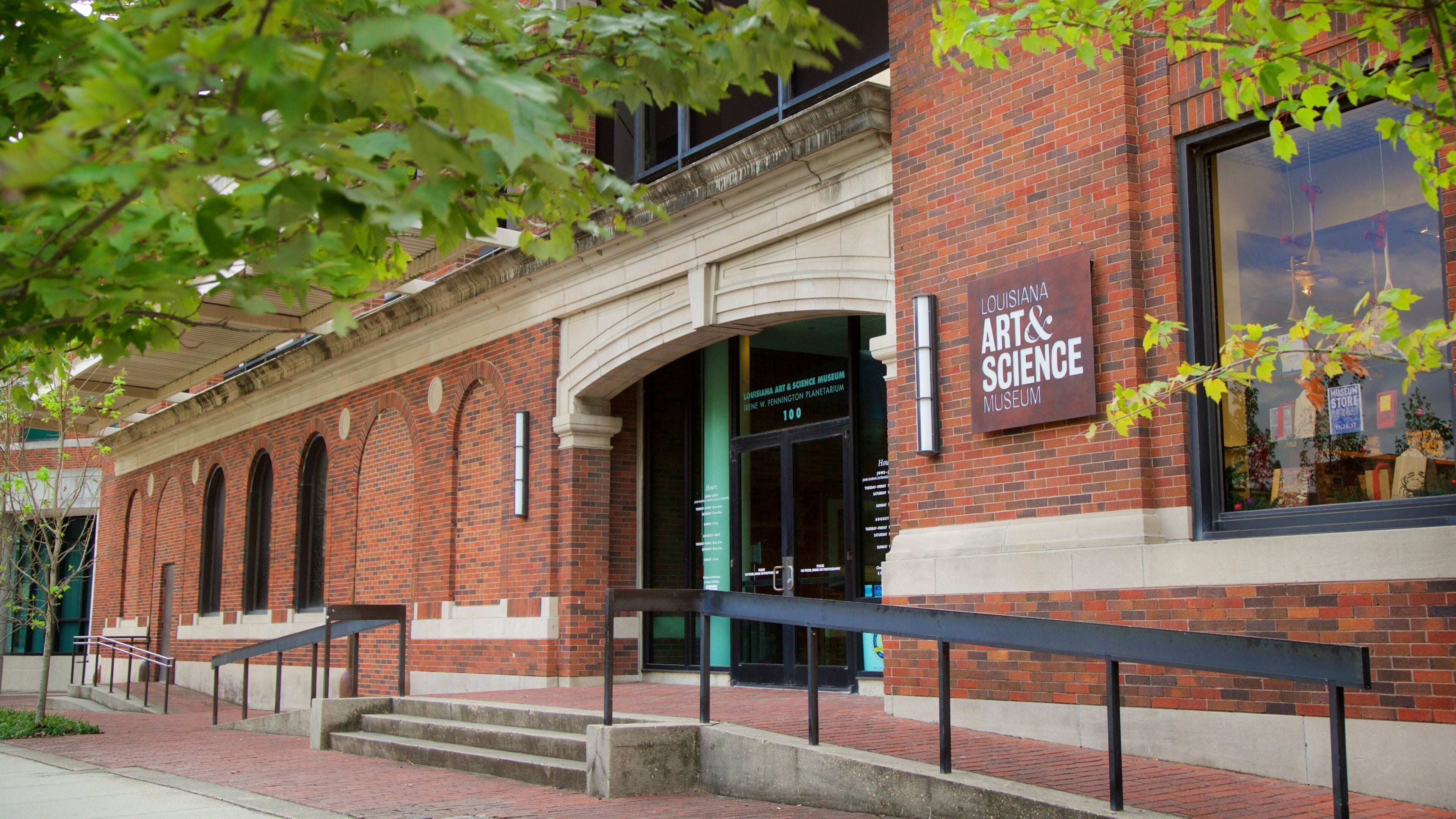 Louisiana Art and Science Museum showing signage