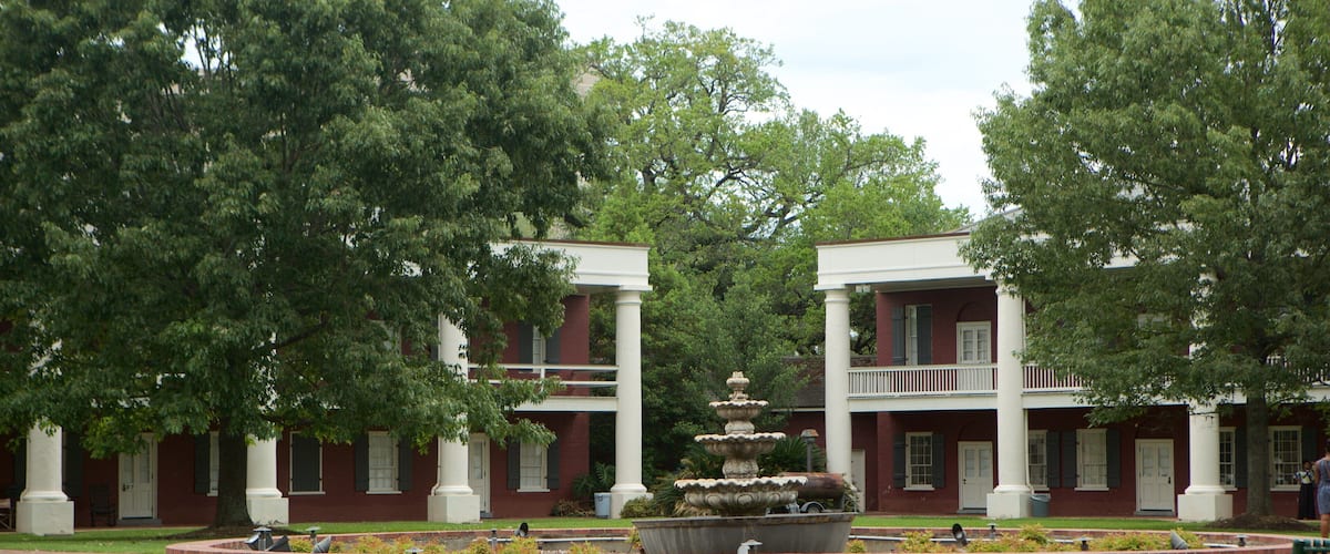 Pentagon Barracks which includes a fountain