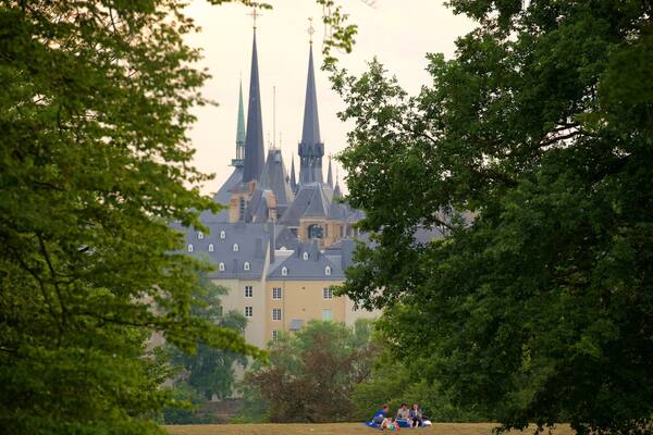 Fort Thüngen welches beinhaltet Geschichtliches, Burg und historische Architektur