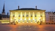 Stadhuis van Luxemburg toont historische architectuur, nachtleven en historisch erfgoed
