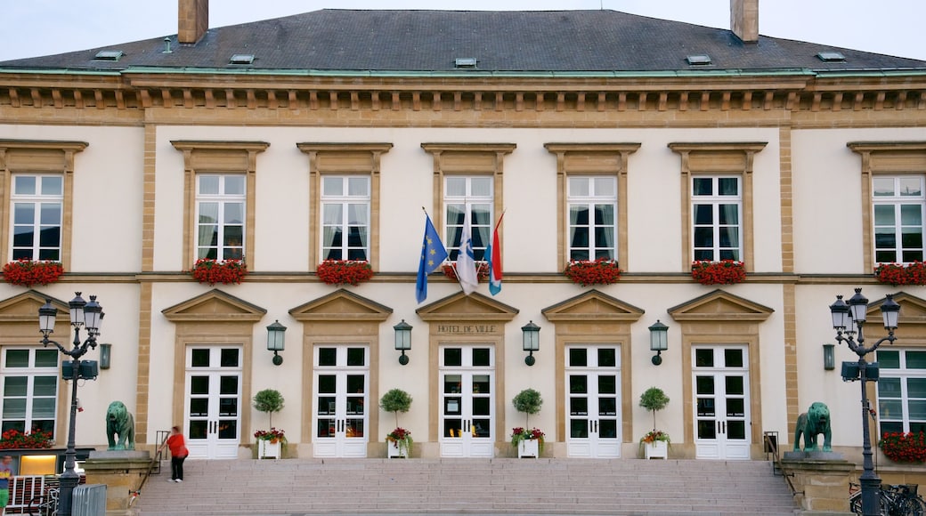 Luxembourg City Hall featuring an administrative building, heritage elements and heritage architecture