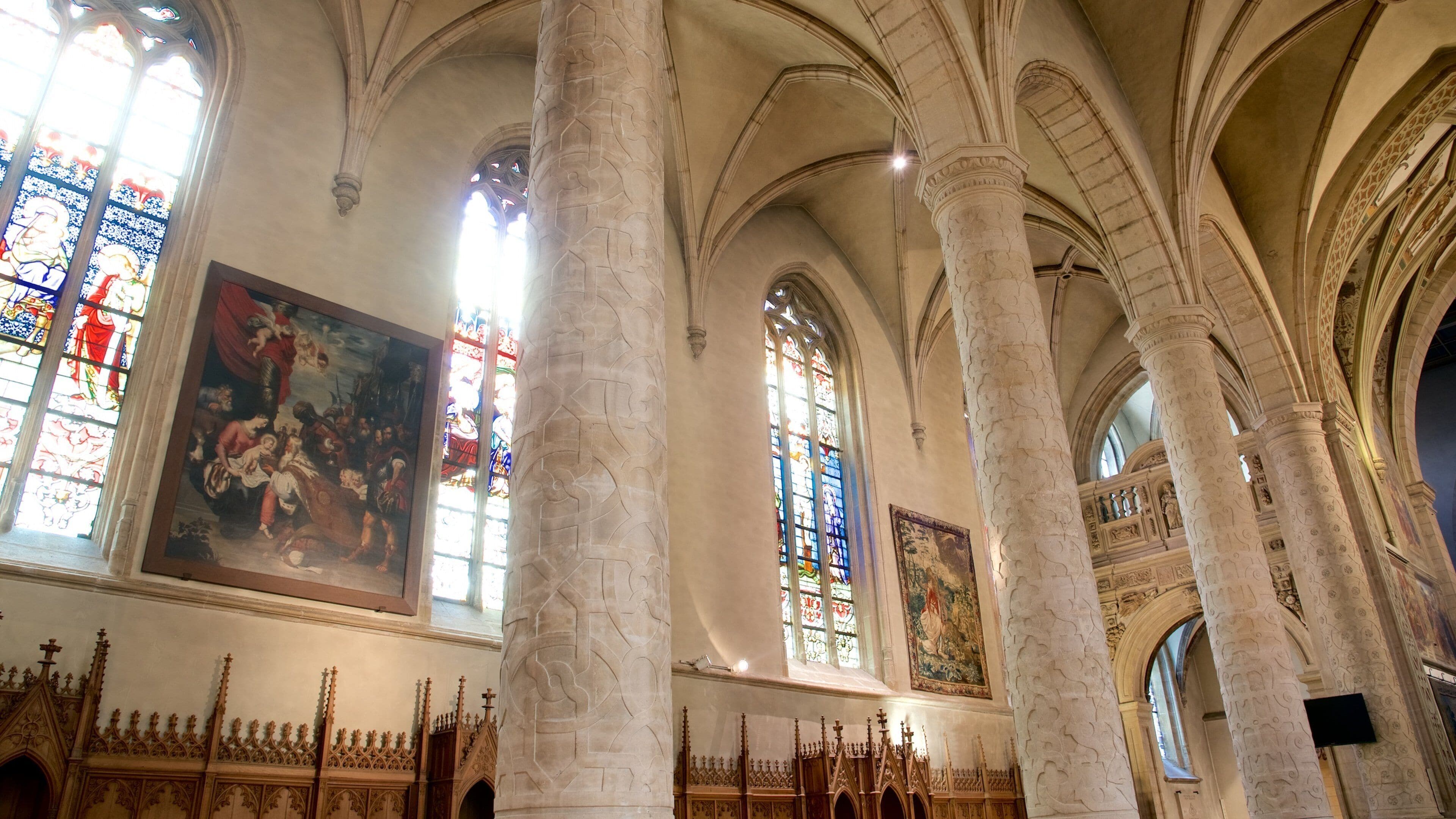 Notre-Dame Cathedral featuring heritage elements, interior views and heritage architecture