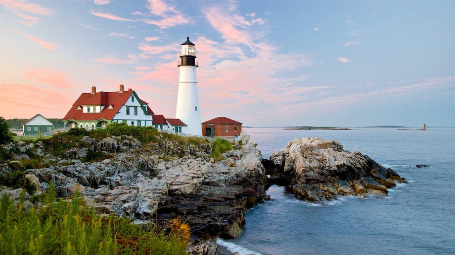 Portland Head Light which includes a lighthouse, general coastal views and rocky coastline