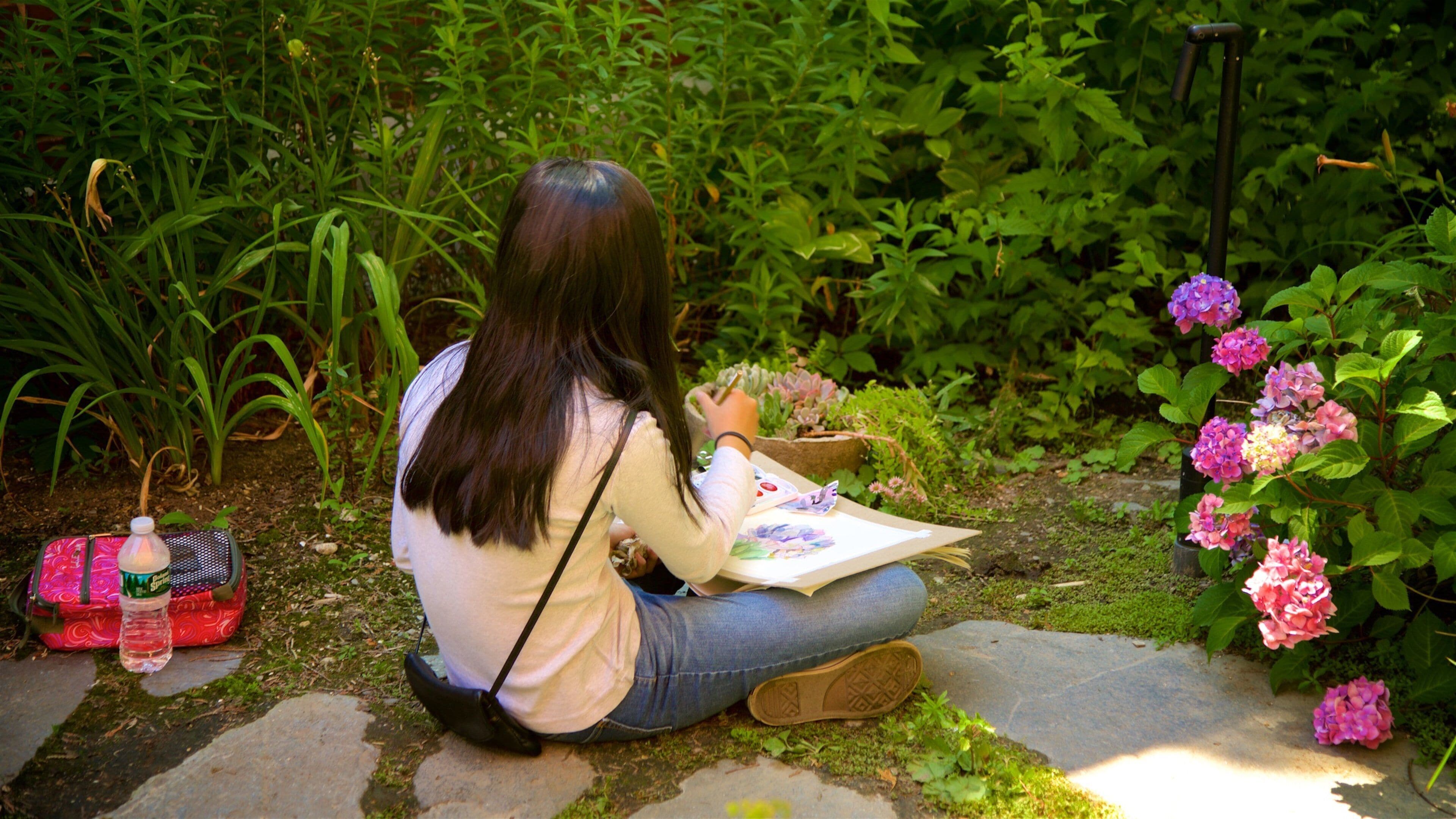 워즈워스 롱펠로 하우스 이 포함 야생화 과 정원 뿐만 아니라 여자