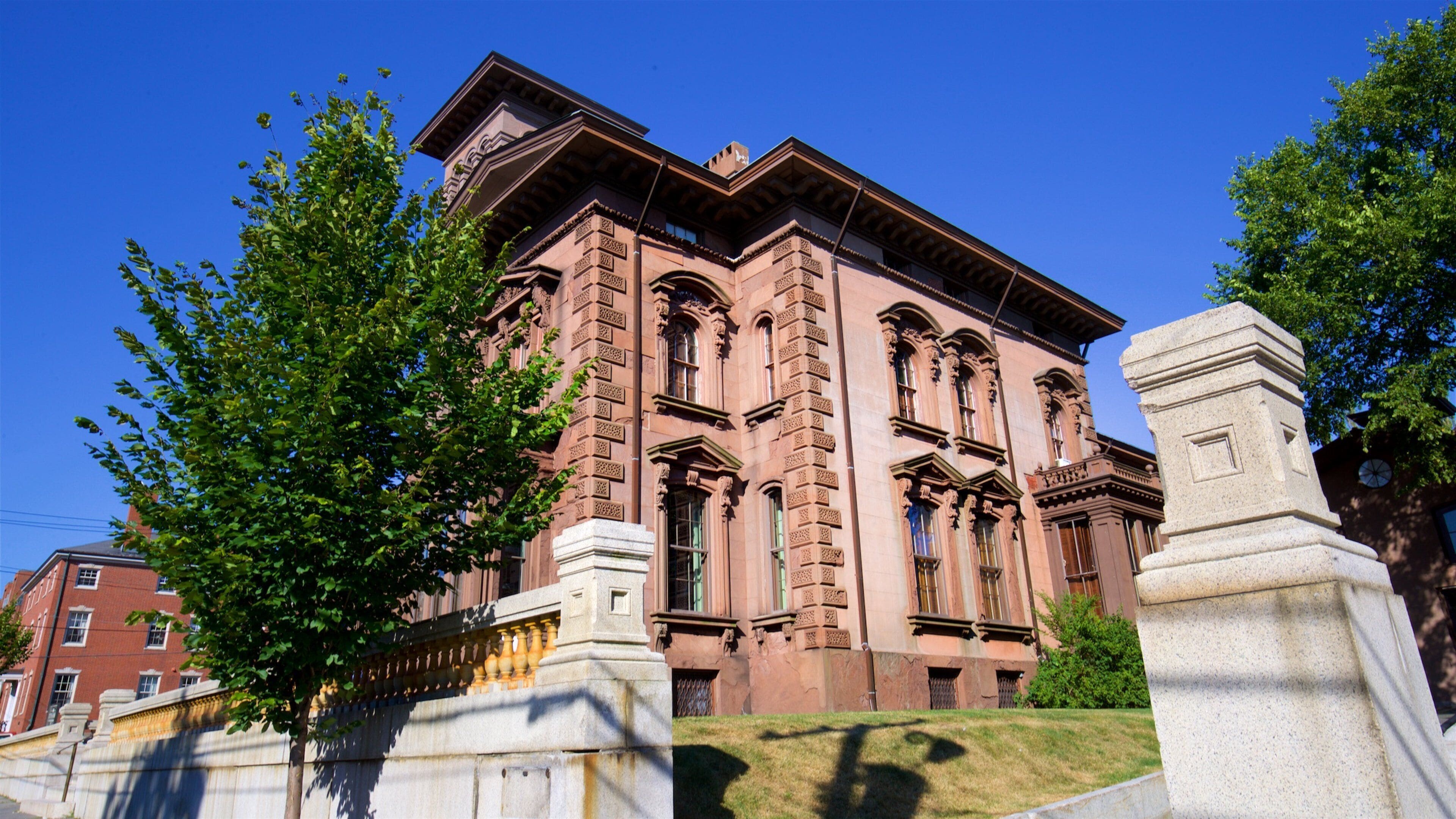 維多利亞豪宅 其中包括 傳統元素 和 房屋