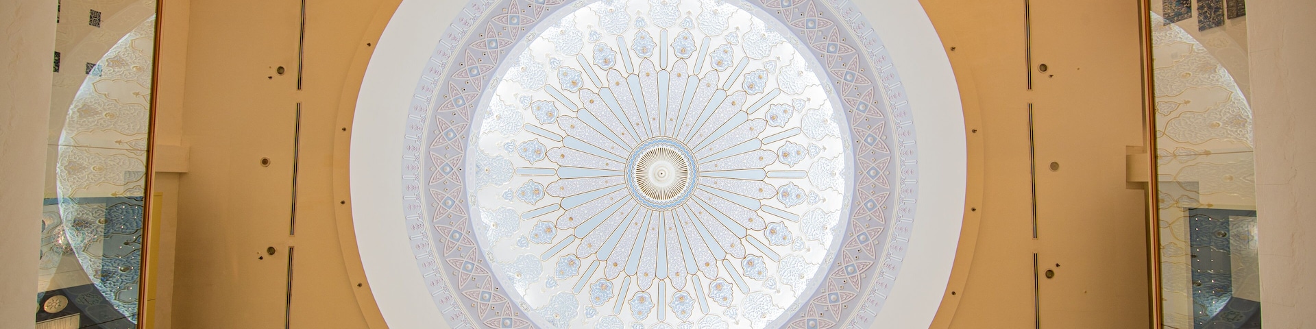 Islamic Arts Museum showing interior views