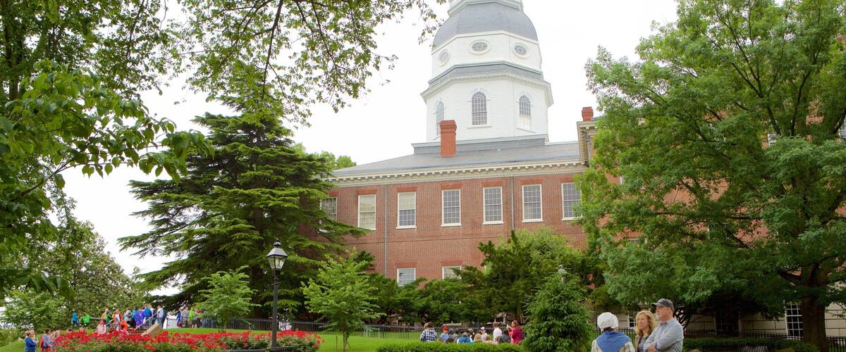 Maryland State House which includes heritage architecture and an administrative buidling