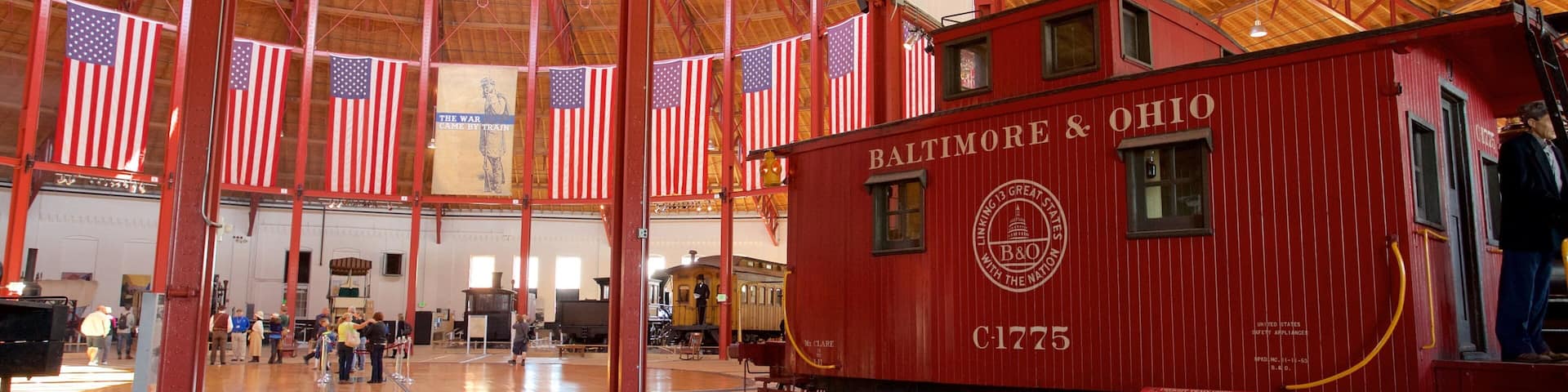 B&O Railroad Museum montrant patrimoine historique et vues intérieures