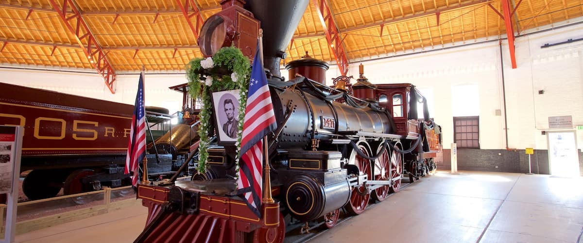 B&O:n rautatiemuseo joka esittää sisäkuvat, rautatiehen liittyvät esineet ja perintökohteet