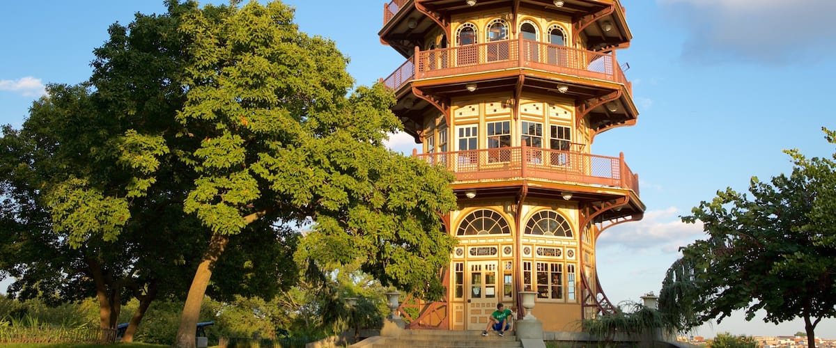 Patterson Park mostrando un parque y patrimonio de arquitectura