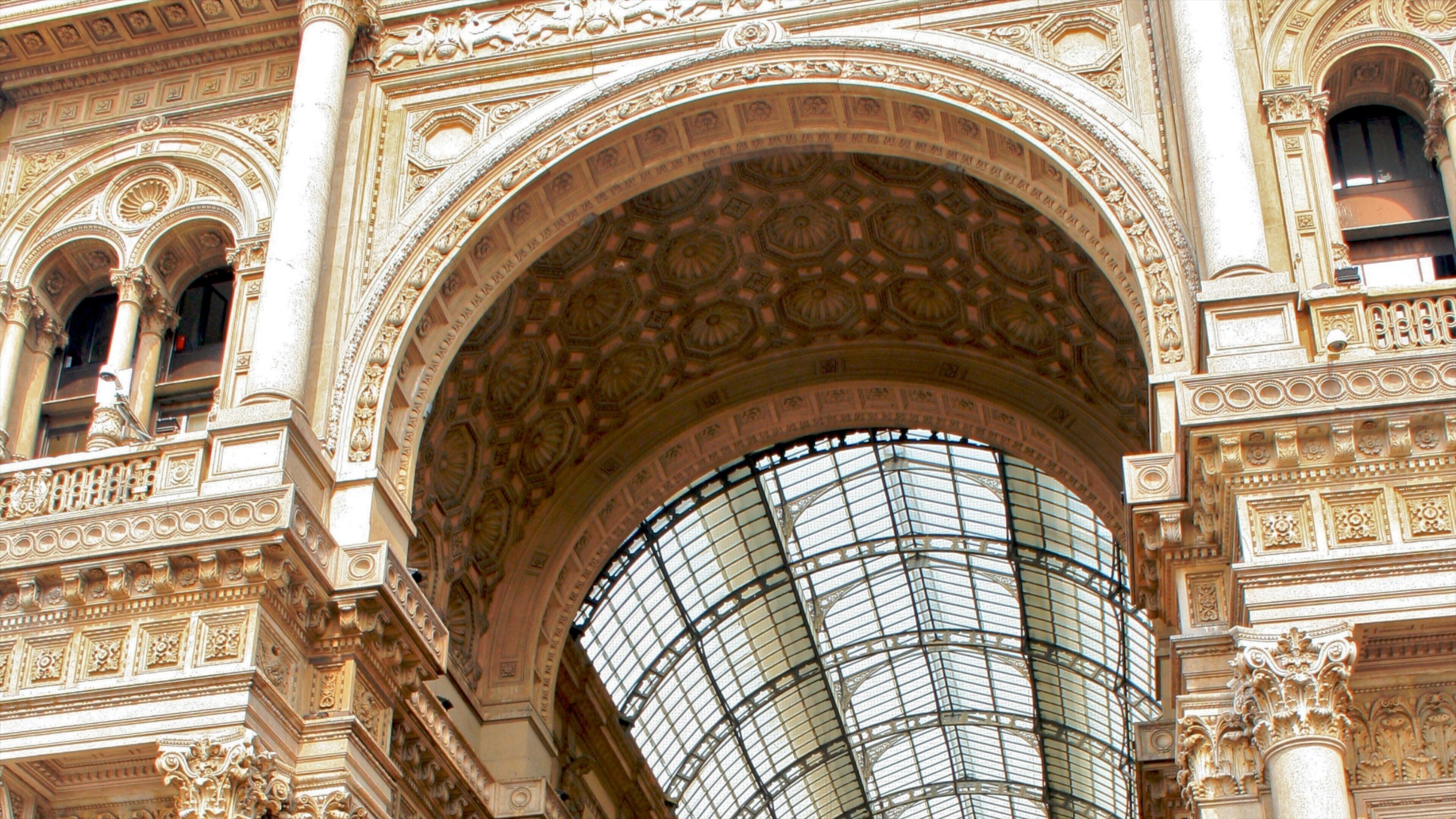 Galleria Vittorio Emanuele II inclusief historische architectuur