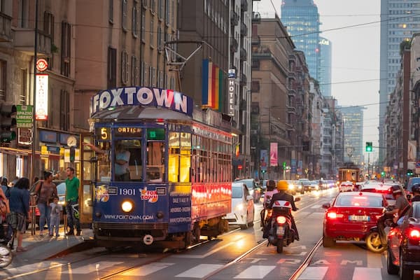 Porta Venezia which includes railway items, a city and street scenes