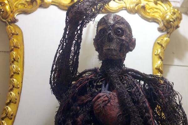 La Cappella Sansevero mostrando vistas internas, elementos religiosos e uma igreja ou catedral