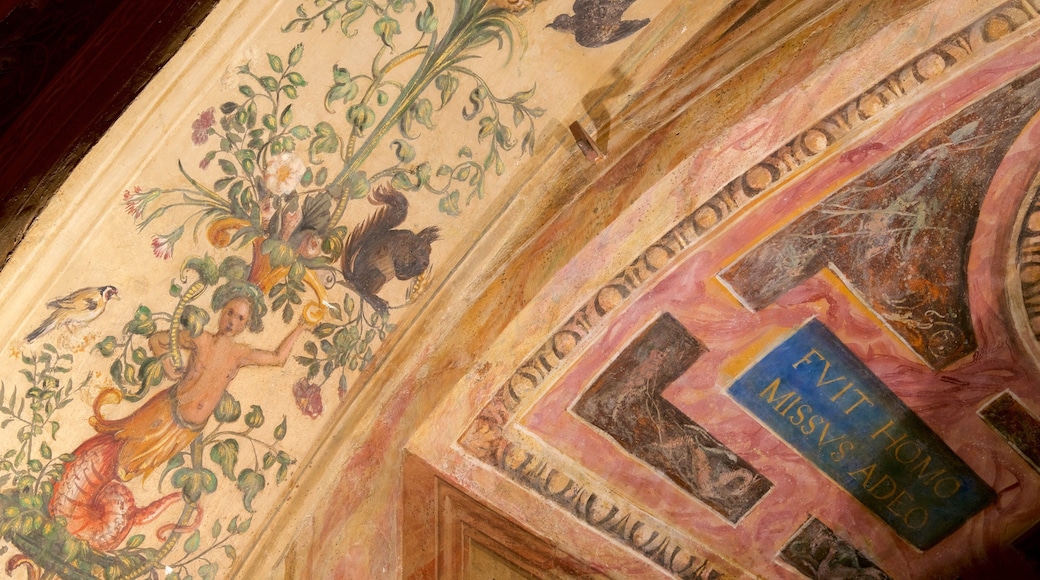 Perugia mostrando vistas interiores, elementos religiosos y arte