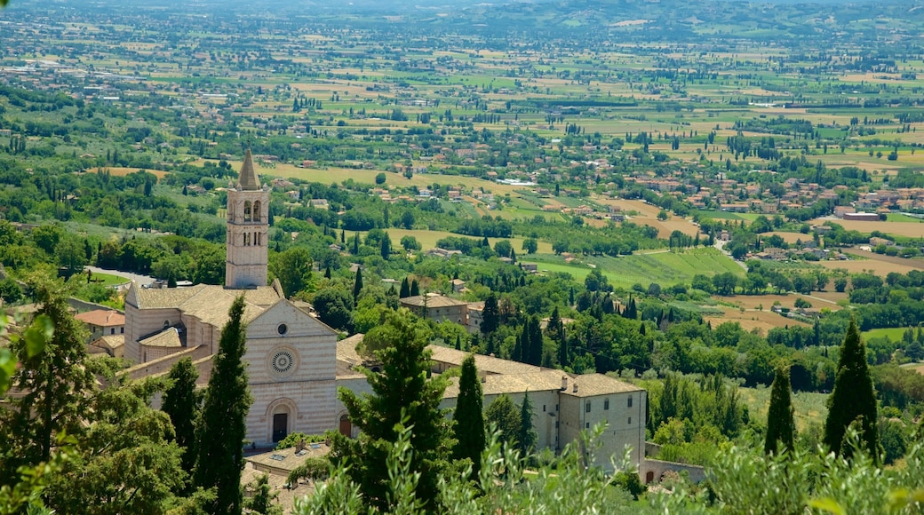 Basilique Sainte-Claire qui includes ferme, église ou cathédrale et panoramas