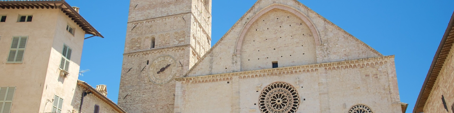 Cathedral of San Rufino featuring heritage architecture, a church or cathedral and religious elements