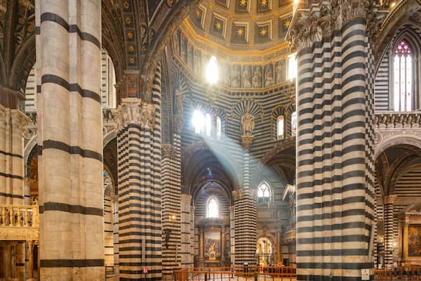 Siena Cathedral showing heritage elements, interior views and a church or cathedral