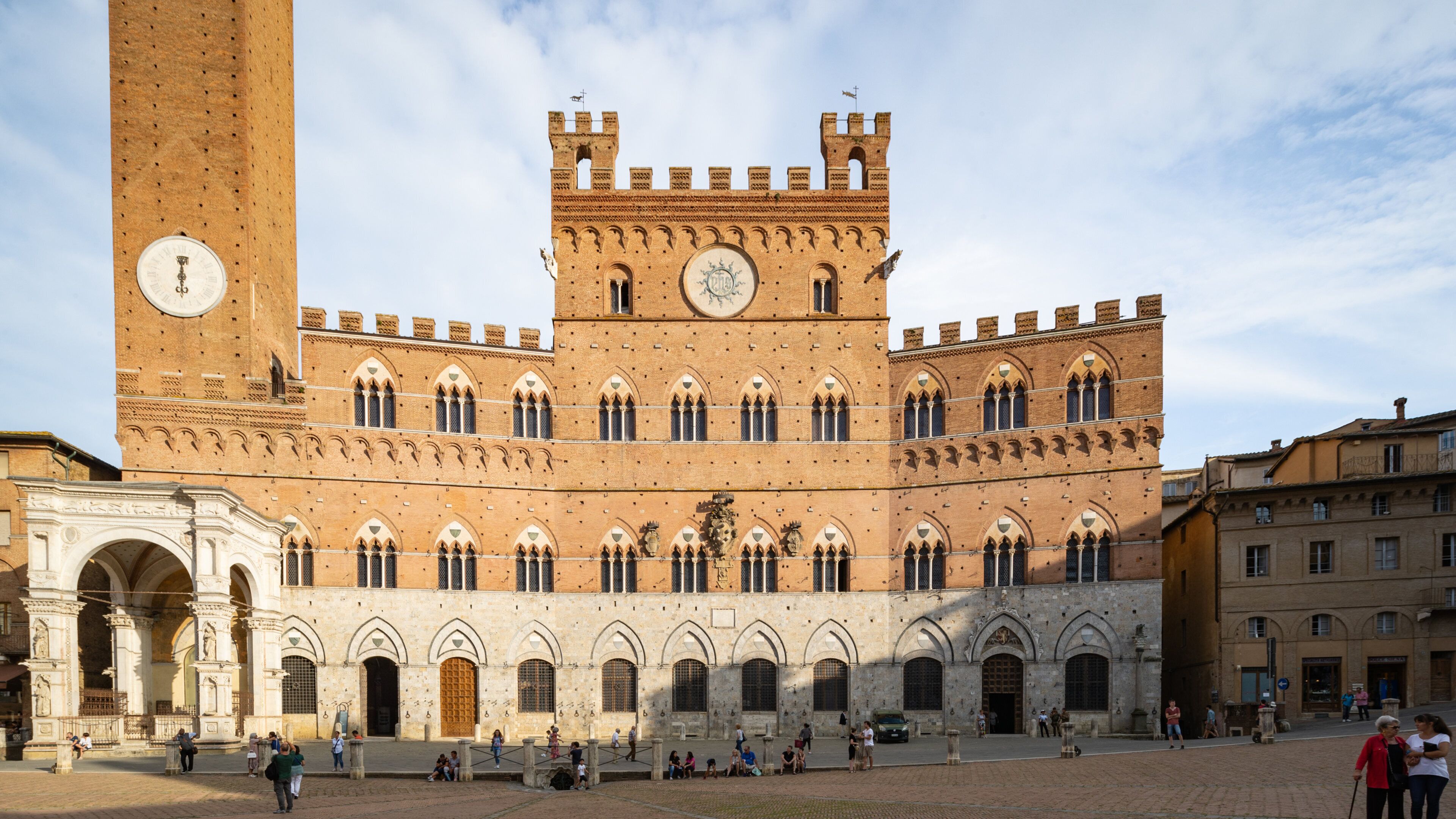 Palazzo Pubblico featuring heritage architecture