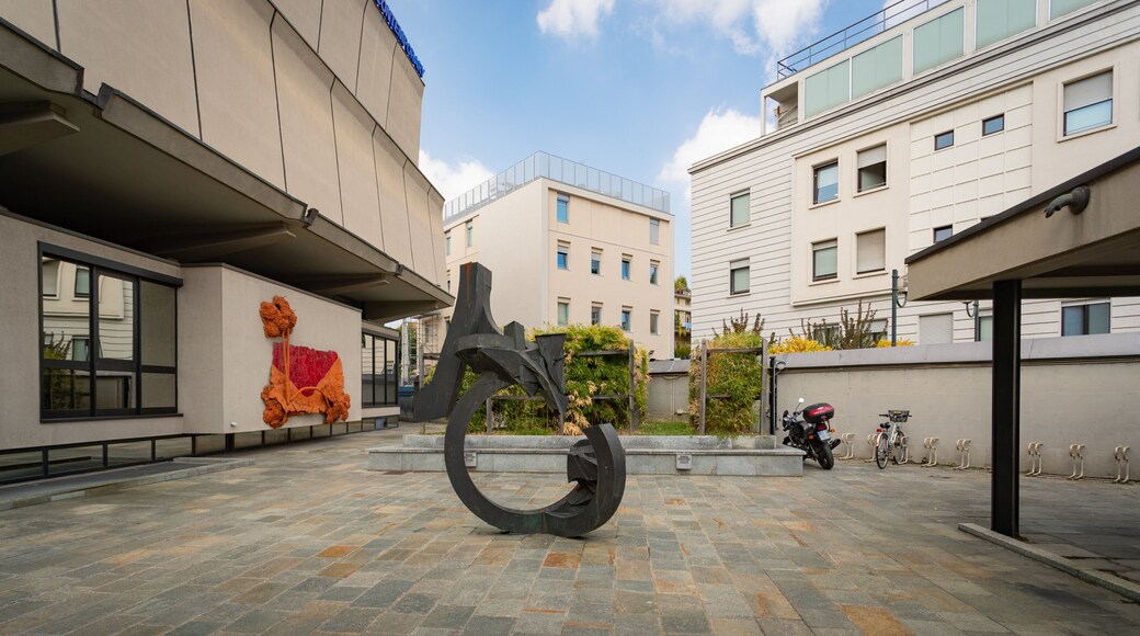 Galleria Civica d\'Arte Moderna e Contemporanea featuring outdoor art