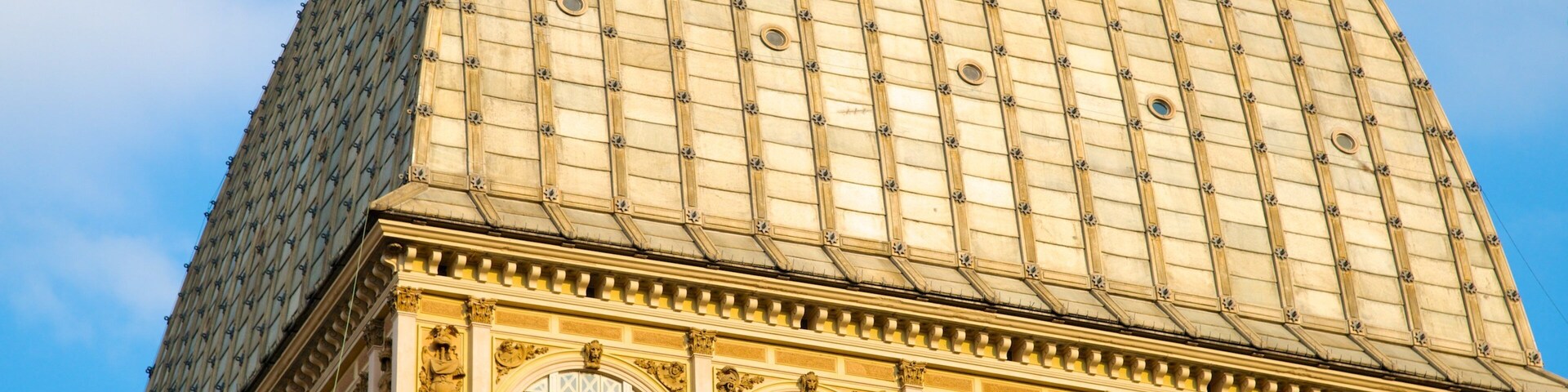 Mole Antonelliana showing heritage architecture