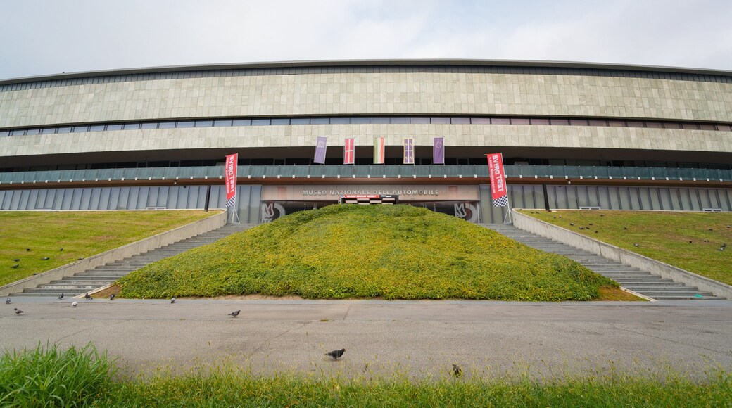 Museum of the Automobile showing modern architecture