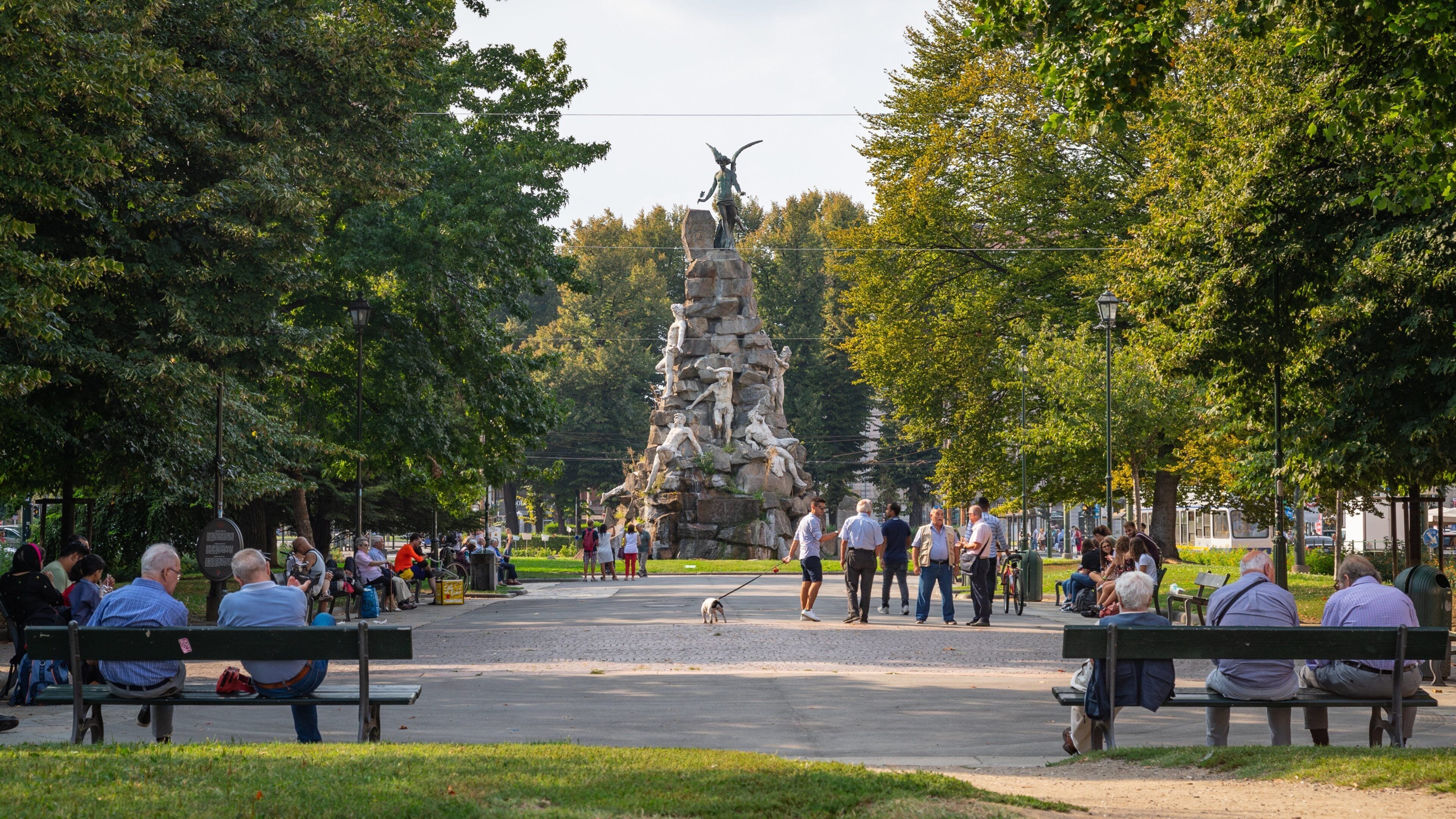 Piazza Statuto featuring a park