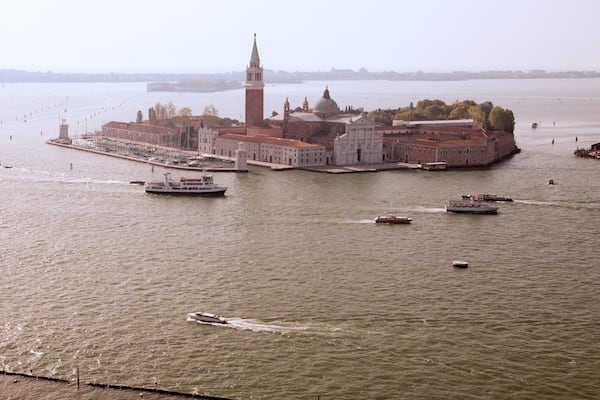 Kirche von San Giorgio Maggiore welches beinhaltet religiöse Elemente, Kirche oder Kathedrale und Bootfahren