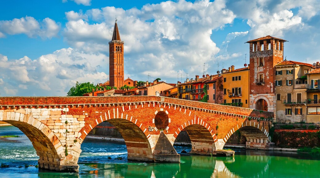 Ponte Pietra