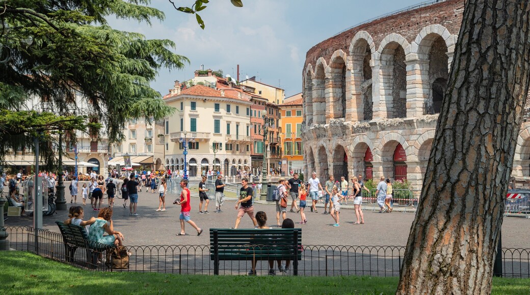 Roman Theater which includes street scenes and heritage architecture
