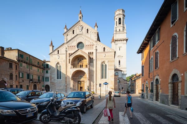 Verona Cathedral which includes a church or cathedral and heritage architecture