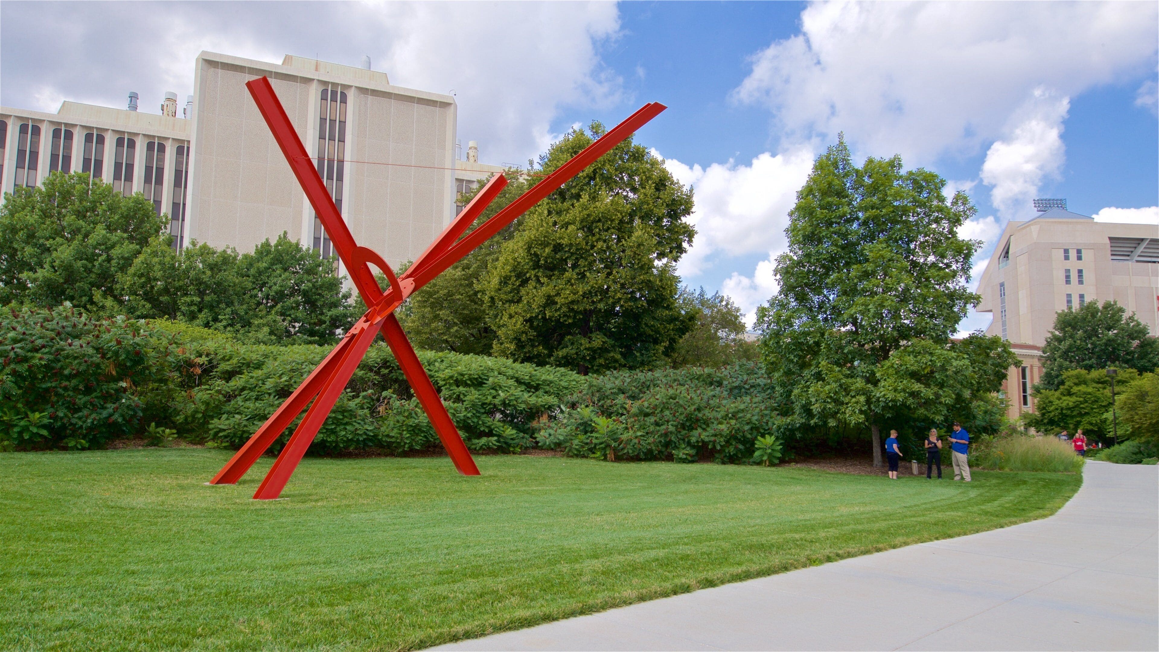 Sheldon Museum of Art og byder på en park og udendørs kunst