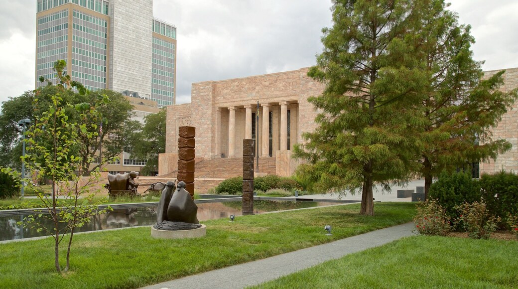 Joslyn Art Museum which includes a park, heritage architecture and outdoor art