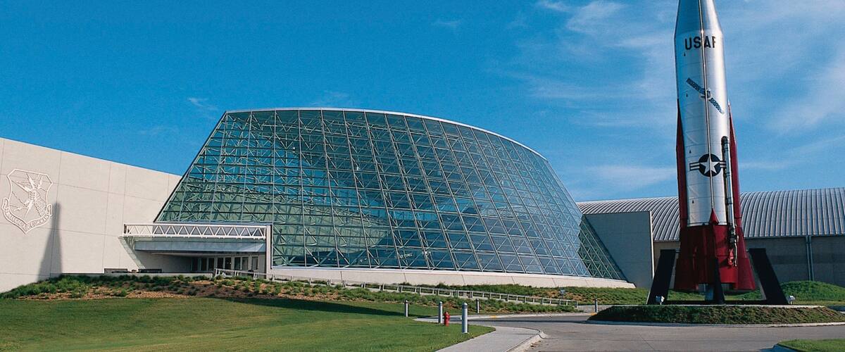 Strategic Air Command and Aerospace Museum which includes modern architecture