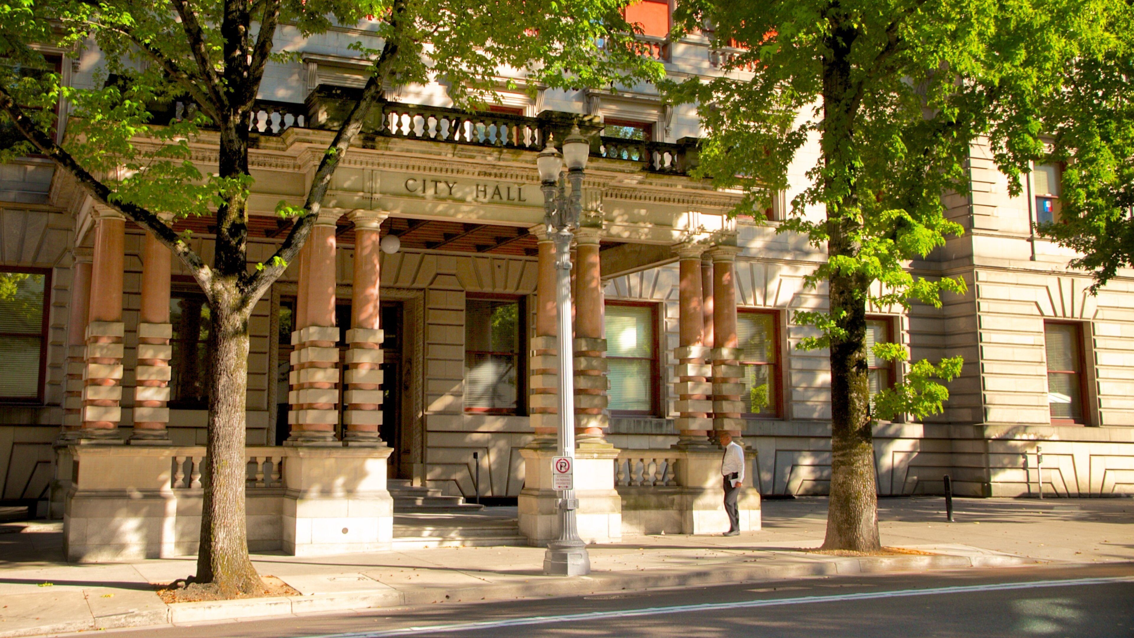 Stadhuis van Portland inclusief historische architectuur en een overheidsgebouw