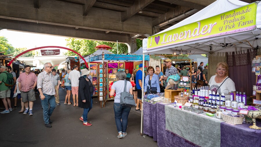 Portland Saturday Market featuring markets as well as a small group of people